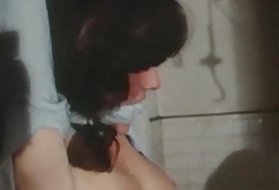 פורנו בוגר hd הבובה הקטנה - בציר בשבי, רוק-פסקול